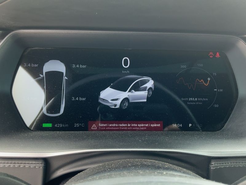 Tesla Model X Long Range — zdjęcie 13