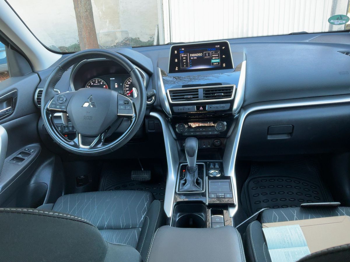 Mitsubishi Eclipse 2019 — photo 18
