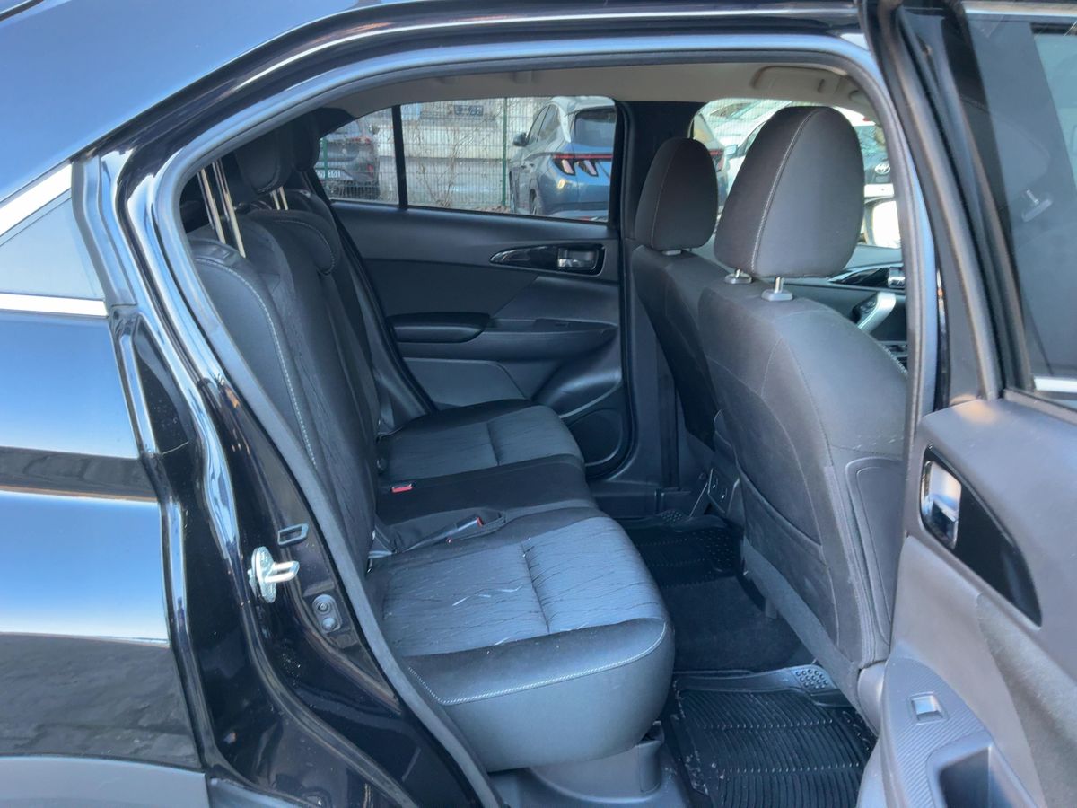 Mitsubishi Eclipse 2019 — photo 20