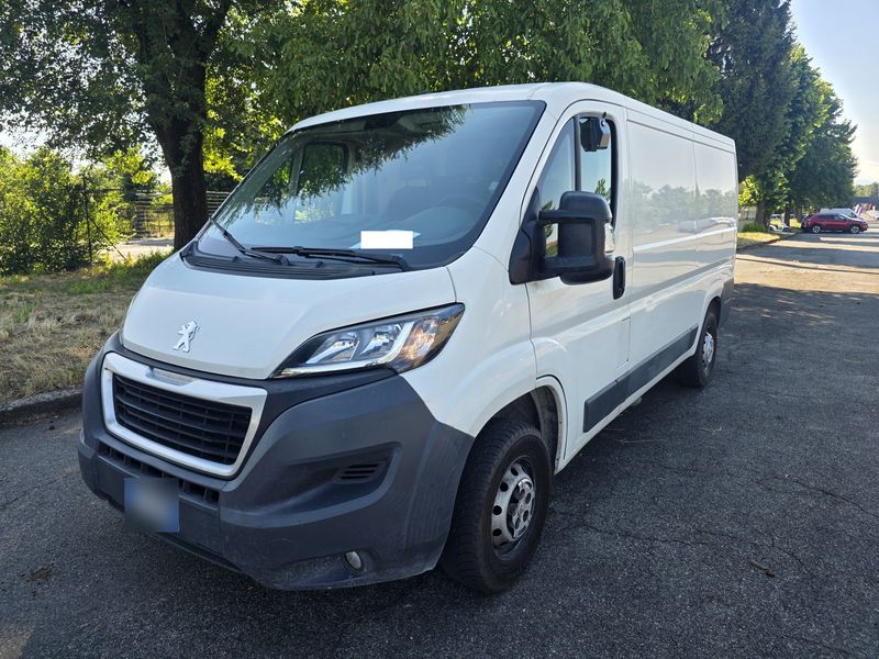 Peugeot Boxer 2.0 Blue-HDi 333 L2H1 Komfort — zdjęcie 2
