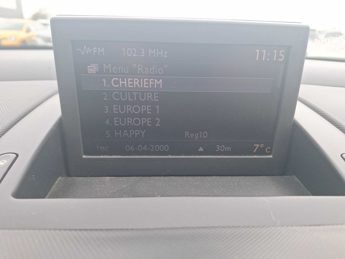 Peugeot 308 2012 — photo 25