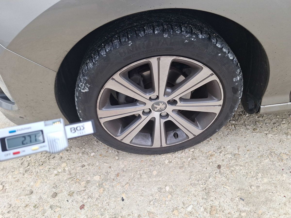 Peugeot 308 2012 — photo 34