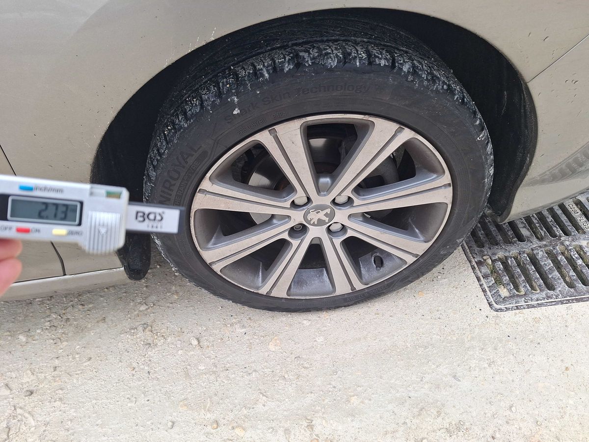 Peugeot 308 2012 — photo 37