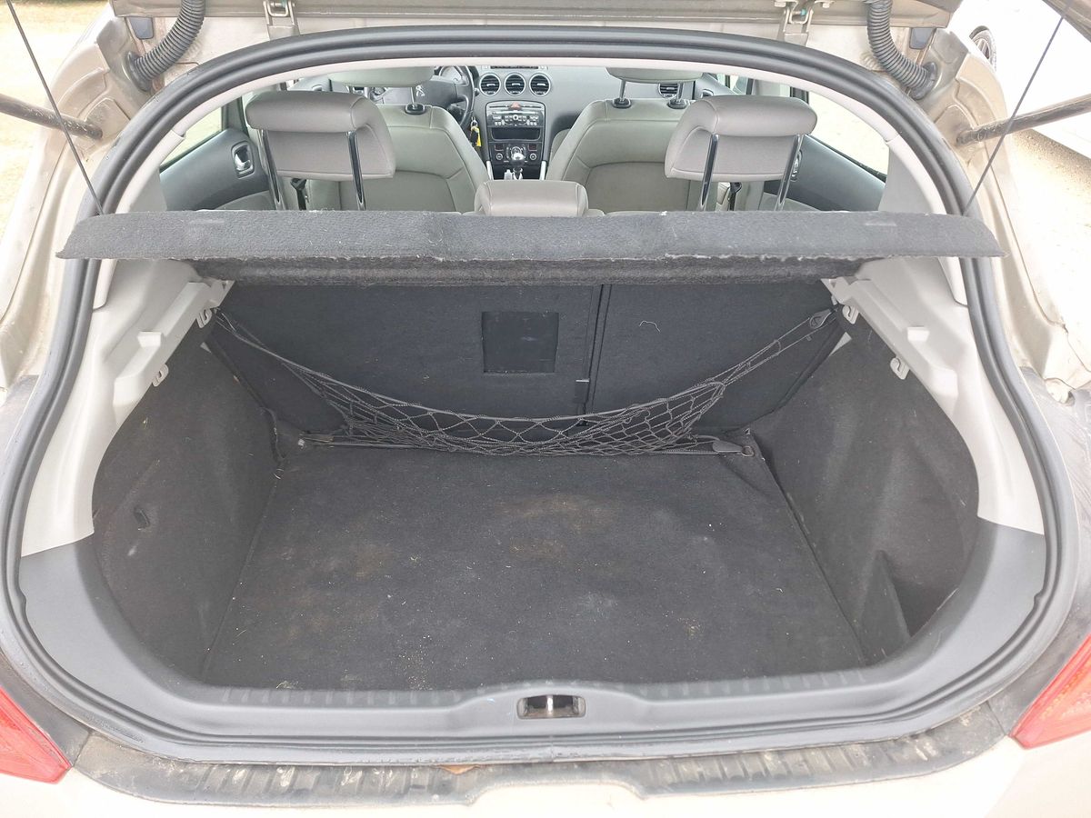 Peugeot 308 2012 — photo 10