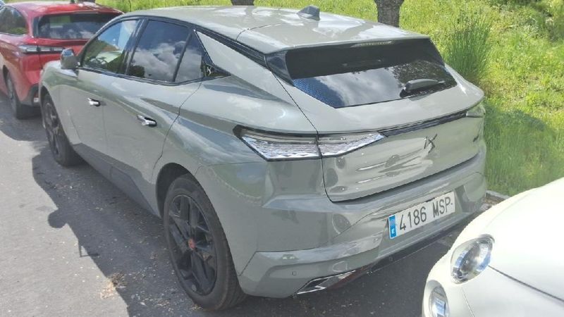 DS Automobiles DS4 1.2 PureTech Performance Line — zdjęcie 3