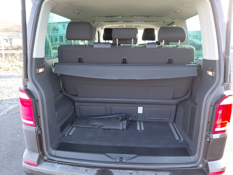 Volkswagen T6 Multivan 2.0 TDI Comfortline 4Motion — zdjęcie 9