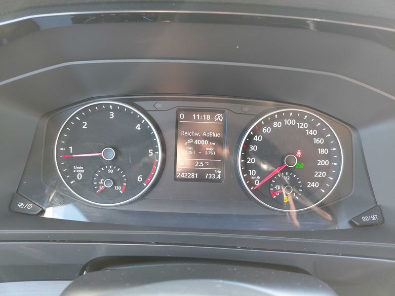 Volkswagen T6 Multivan 2.0 TDI Comfortline 4Motion — zdjęcie 12