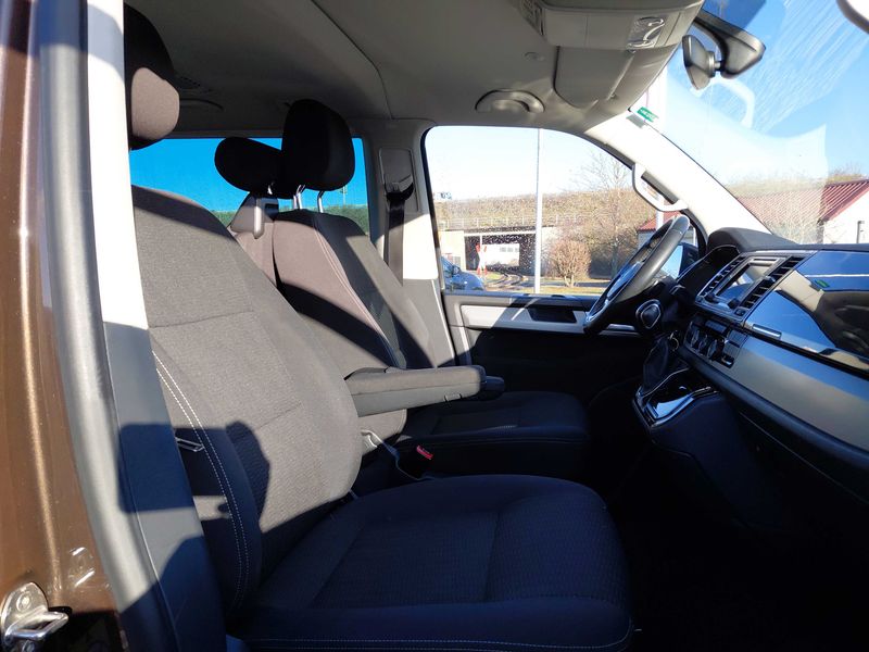 Volkswagen T6 Multivan 2.0 TDI Comfortline 4Motion — zdjęcie 10