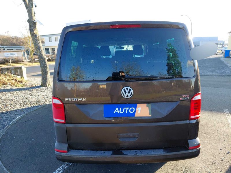 Volkswagen T6 Multivan 2.0 TDI Comfortline 4Motion — zdjęcie 4