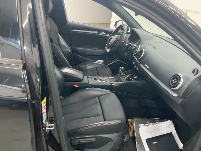 Audi S3 Sportback 2.0 TFSI quattro — zdjęcie 11