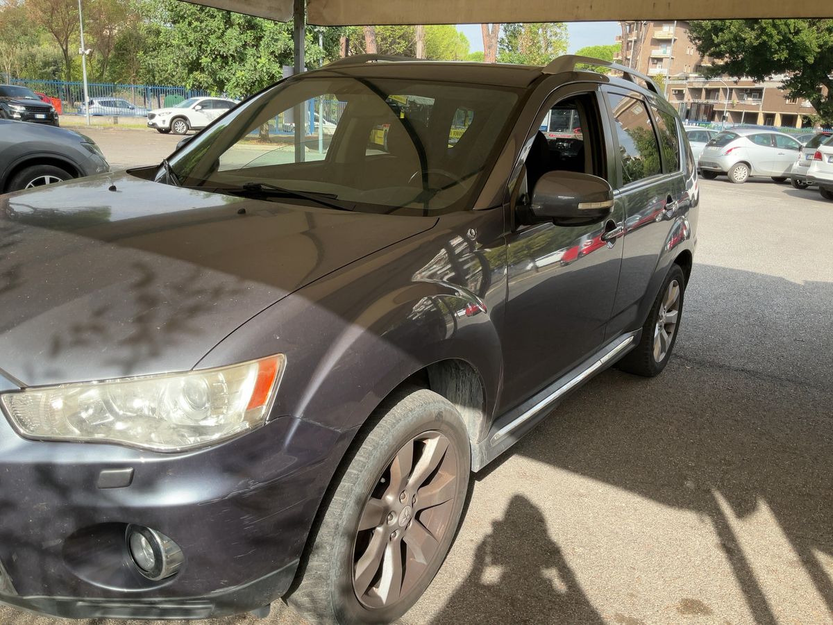 Mitsubishi Outlander 2.0 DI-D Intense 4WD