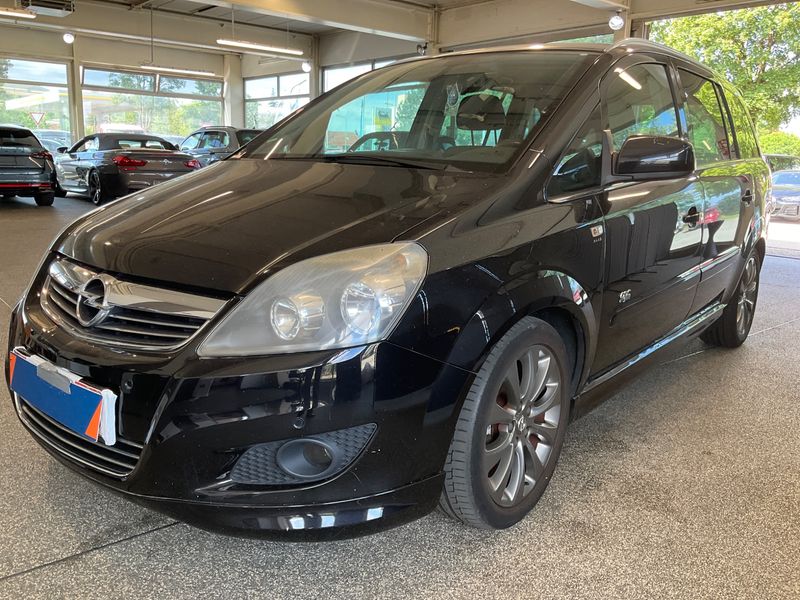 Opel Zafira 1.8 Sport