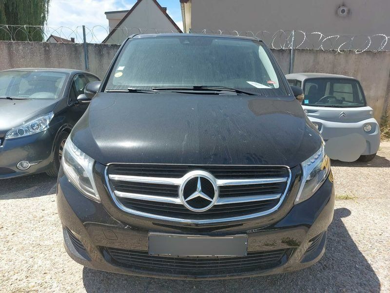 Mercedes-Benz V-Klasse V 220 d lang Avantgarde — zdjęcie 9