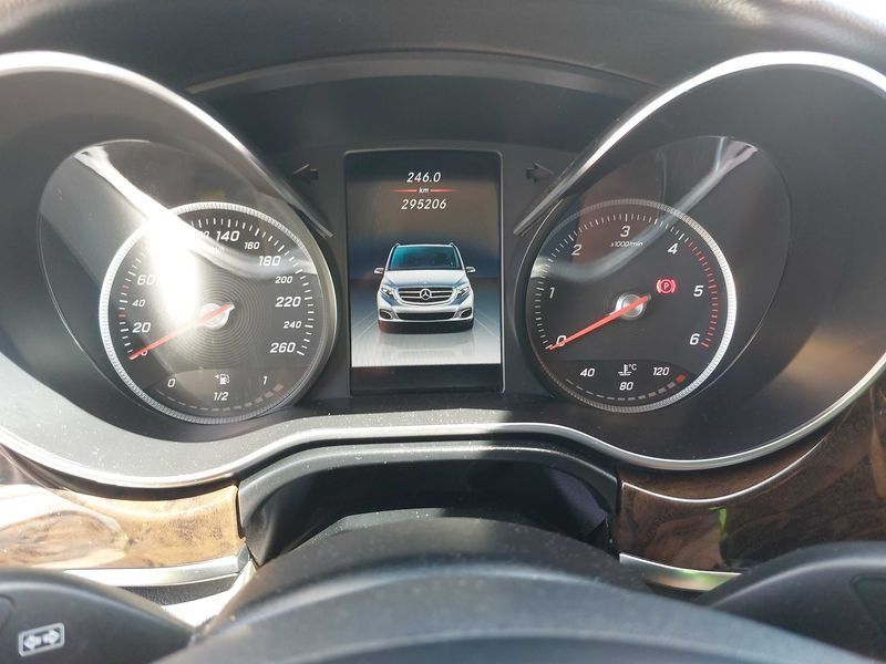 Mercedes-Benz V-Klasse V 220 d lang Avantgarde — zdjęcie 13