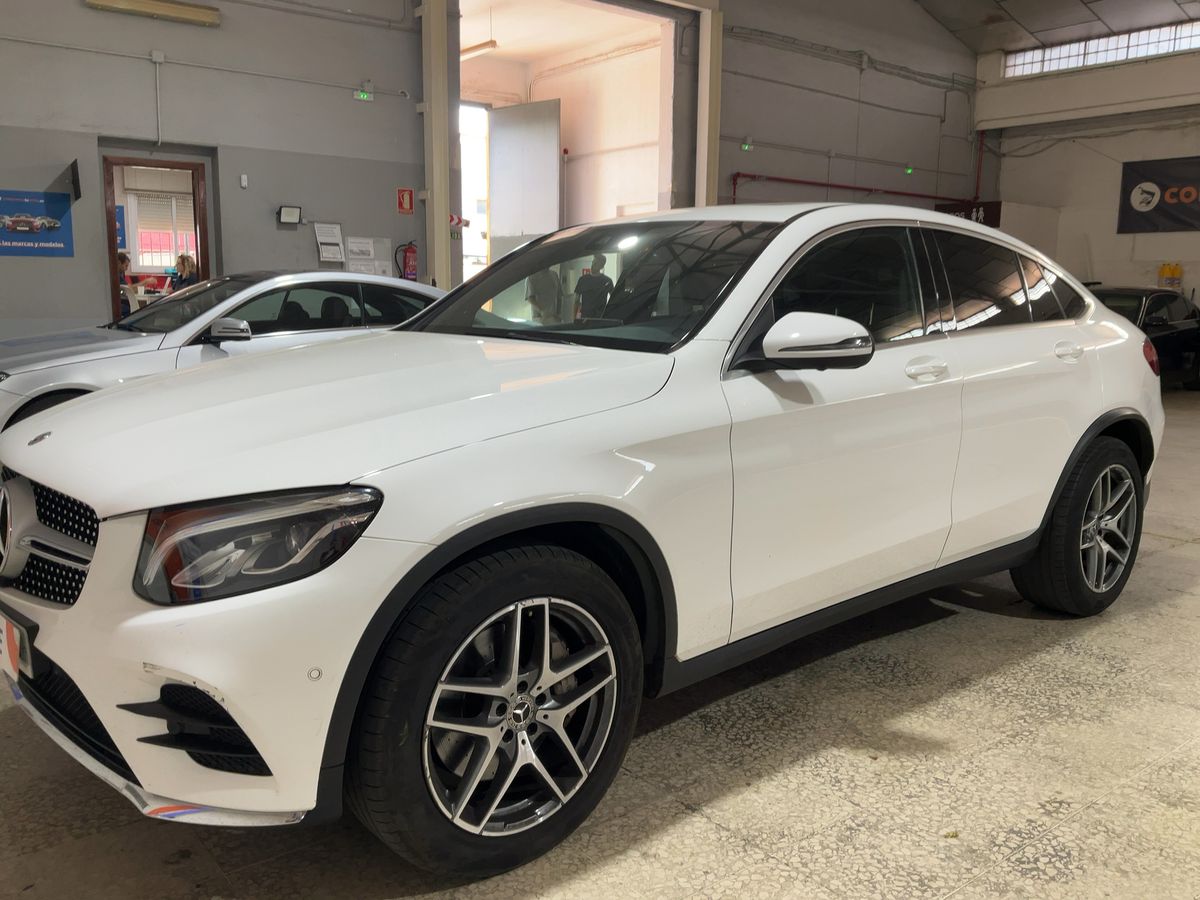 Mercedes-Benz GLC-Klasse GLC 220 d 4Matic AMG Line