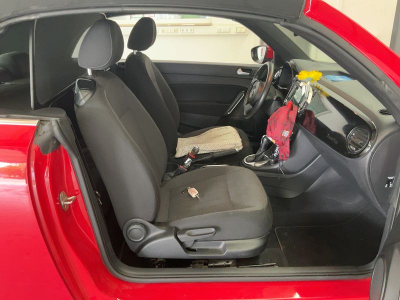 Volkswagen Beetle 1.2 TSI BlueMotion Tech — zdjęcie 11