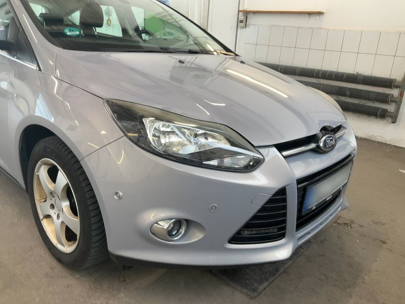 Ford Focus 1.6 Ti-VCT Titanium — zdjęcie 8