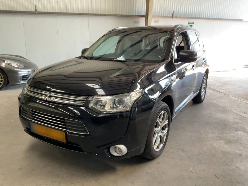 Mitsubishi Outlander 2.0 PHEV PHEV Instyle 4WD