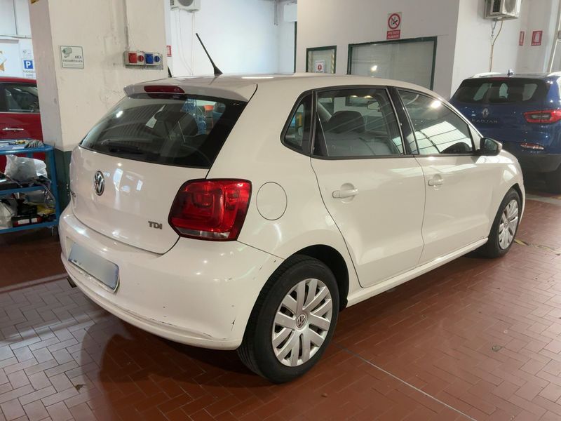 Volkswagen Polo 1.6 TDI Comfortline 2013 – снимка 8