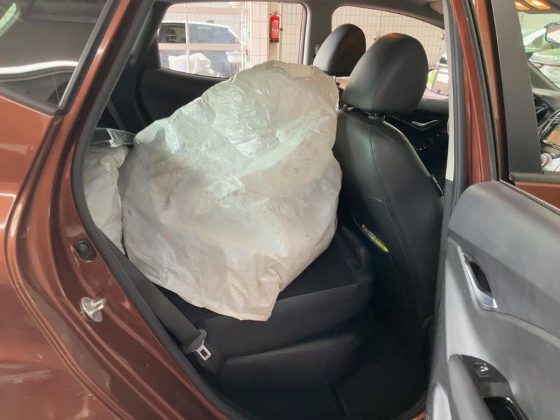 Hyundai ix20 1.4 FIFA world Cup Edition — zdjęcie 14
