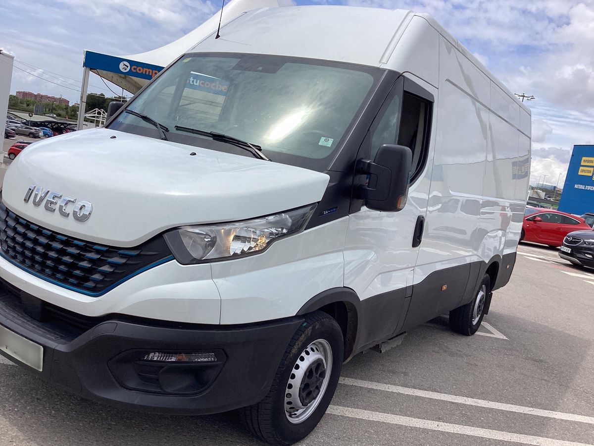 Iveco Daily 3.0 CNG GKa 35 C V Radstand 3520 L