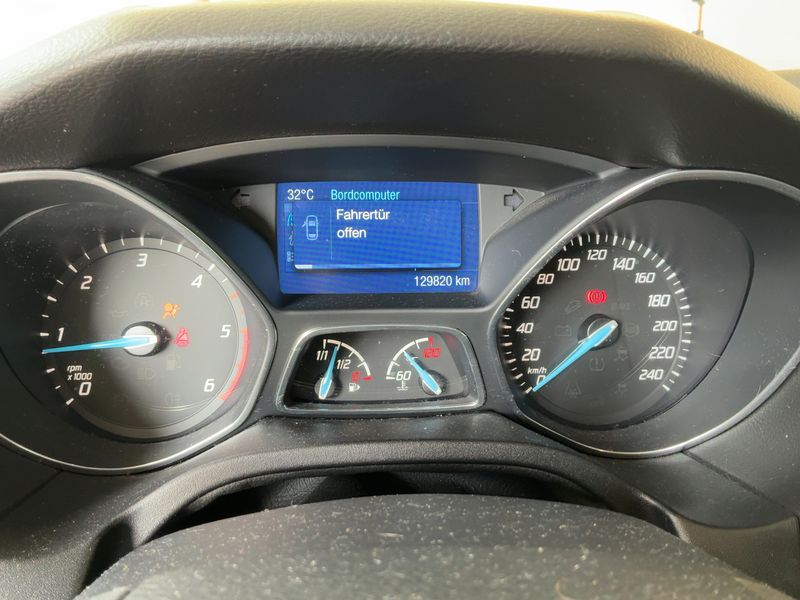 Ford Focus 1.6 TDCi Titanium 2014 – снимка 19