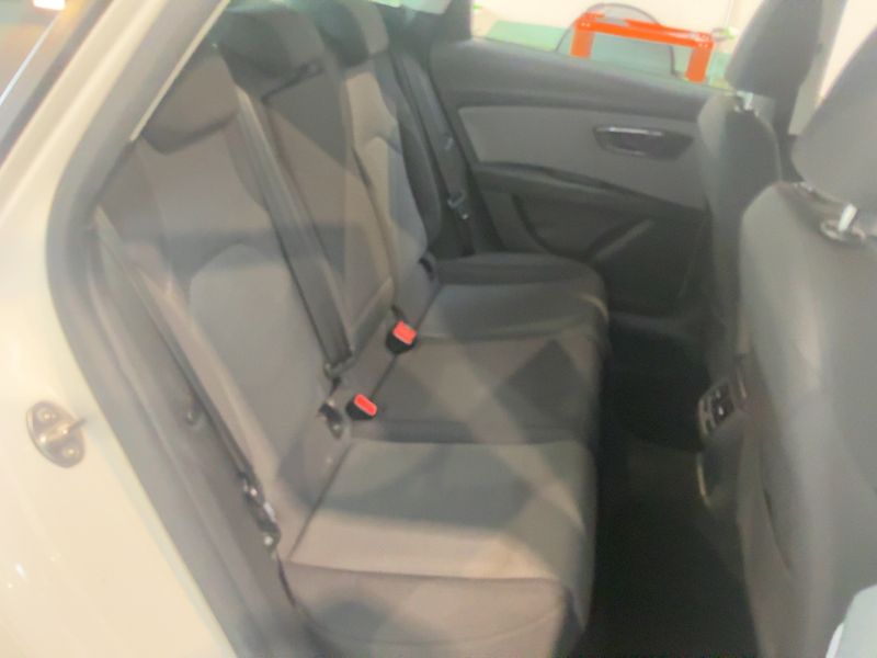 Seat Leon 1.6 TDI Style — zdjęcie 14