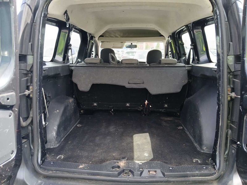 Dacia Dokker 1.6 Ambiance — zdjęcie 9