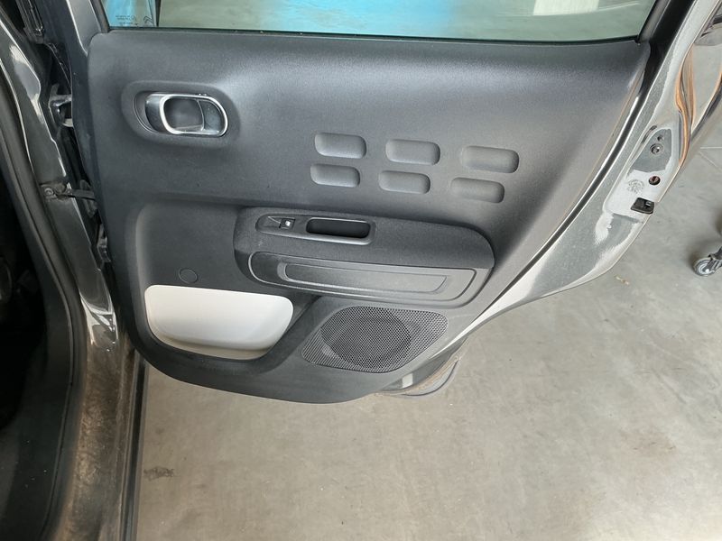 Citroen C3 1.2 PureTech Feel 2018 – снимка 35