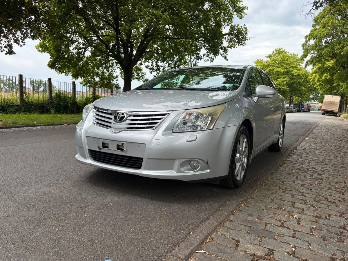 Toyota Avensis 2009