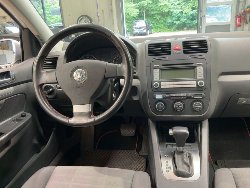 Volkswagen Golf V 1.6 Goal — zdjęcie 12