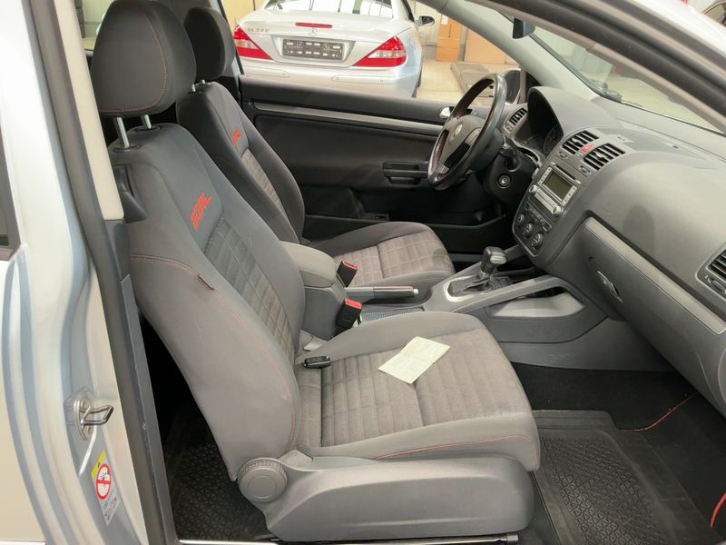 Volkswagen Golf V 1.6 Goal — zdjęcie 11