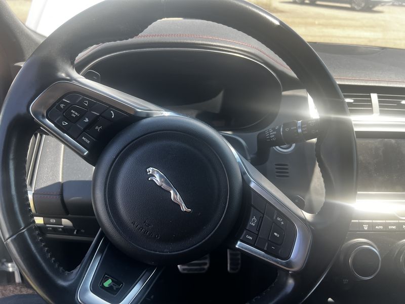 Jaguar E-Pace D150 Chequered Flag AWD — zdjęcie 10