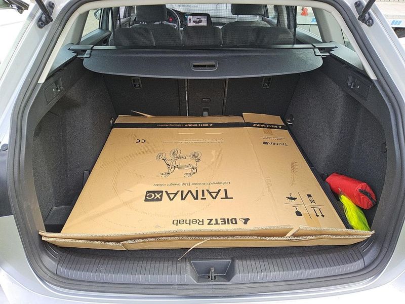 Volkswagen Golf VIII 2.0 TDI Life — zdjęcie 18