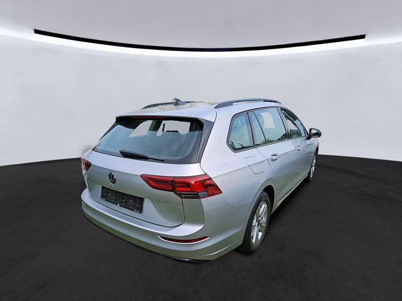 Volkswagen Golf VIII 2.0 TDI Life — zdjęcie 15