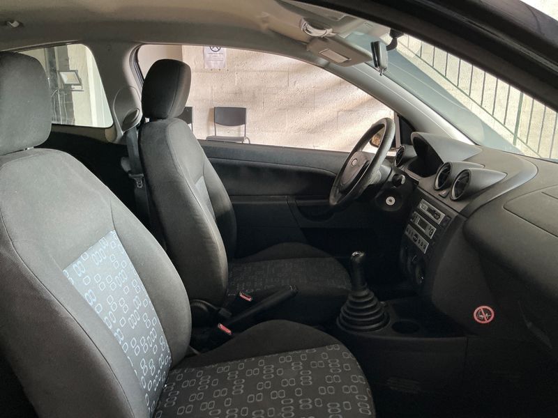 Ford Fiesta 1.3 Fun 2004 – снимка 3