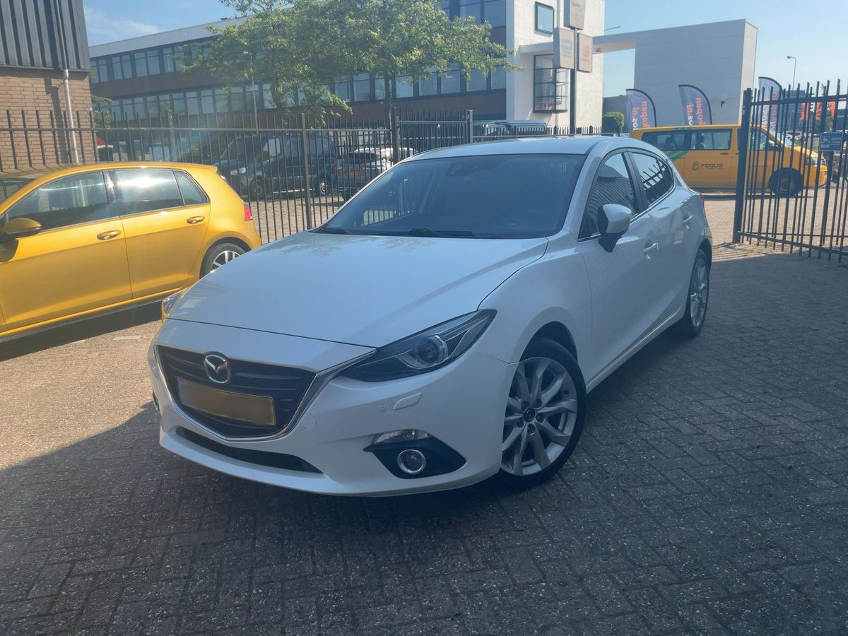 Mazda 3 2016
