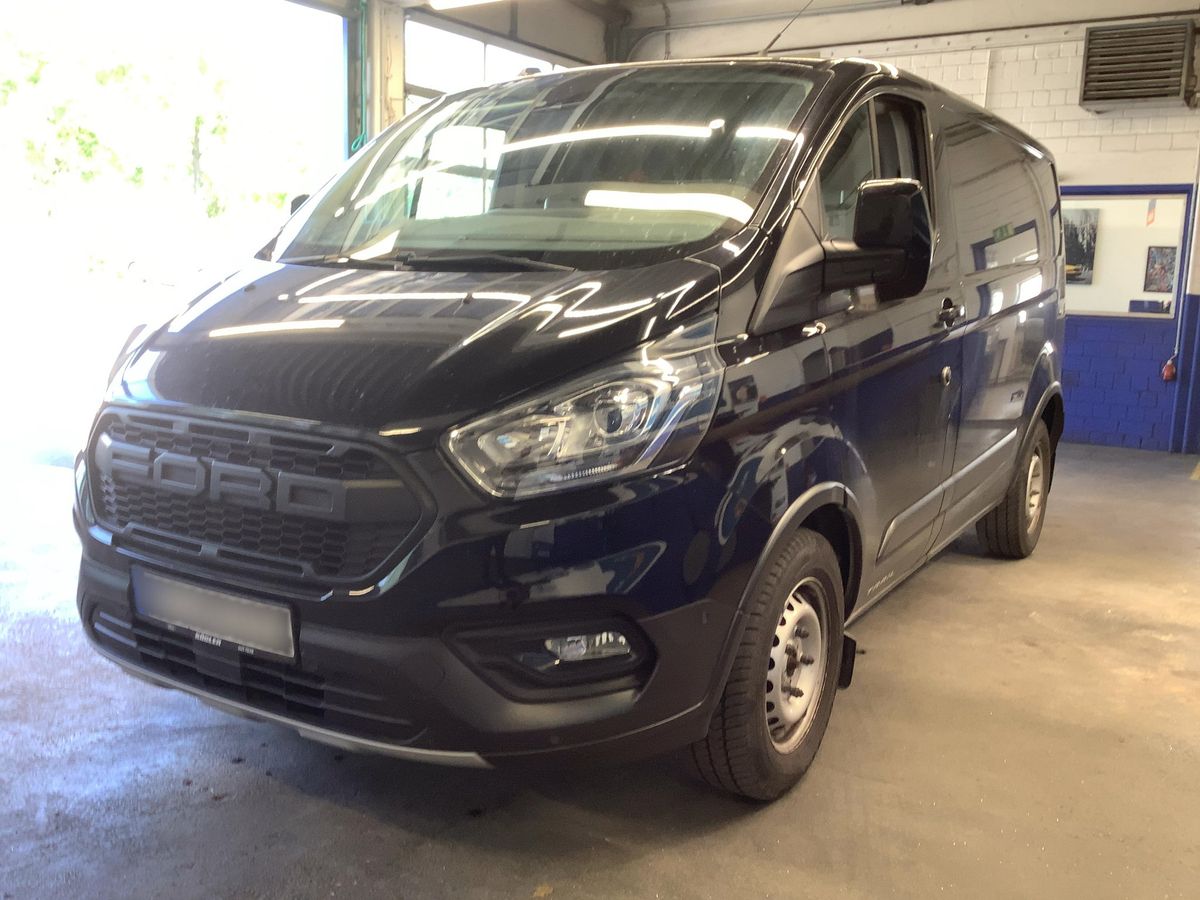 Ford Transit 2020 — photo 1