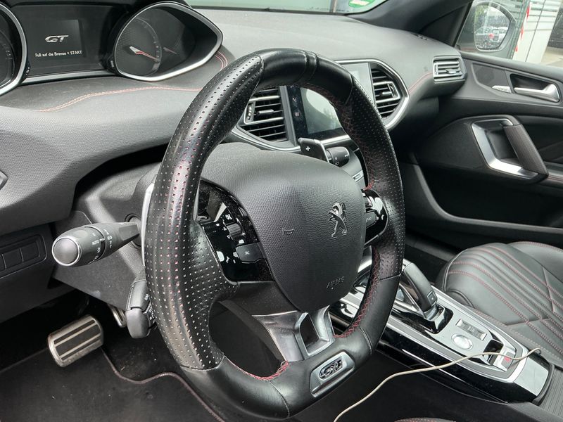 Peugeot 308 2.0 Blue-HDi GT 2020 – снимка 26