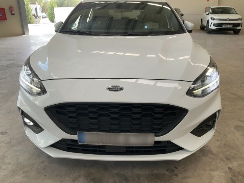 Ford Focus 1.0 EcoBoost ST-Line — zdjęcie 9