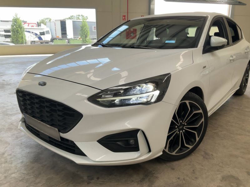 Ford Focus 1.0 EcoBoost ST-Line — zdjęcie 2