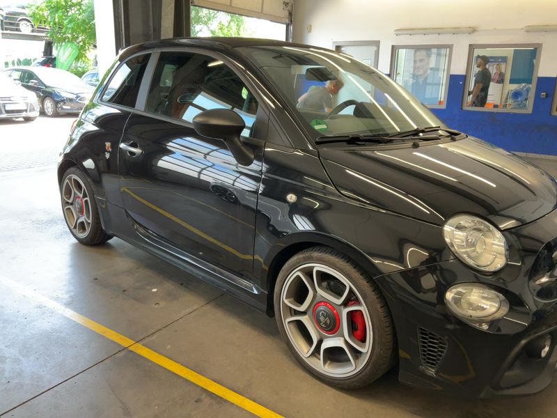 Abarth 595C 1.4 Turbo Turismo — zdjęcie 8