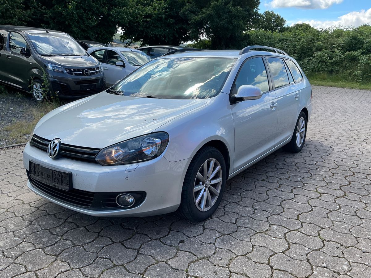 Volkswagen Golf 2012 — photo 1