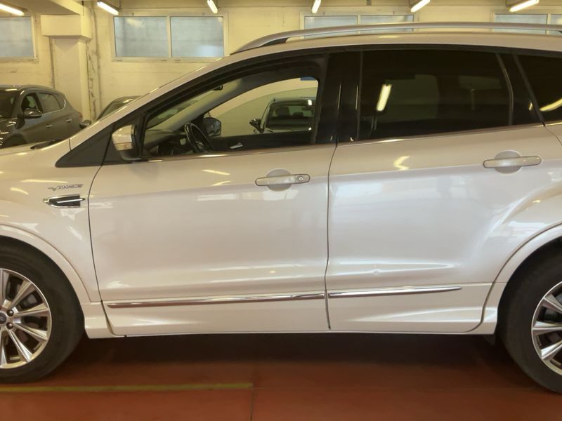 Ford Kuga 2.0 TDCi Vignale — zdjęcie 4