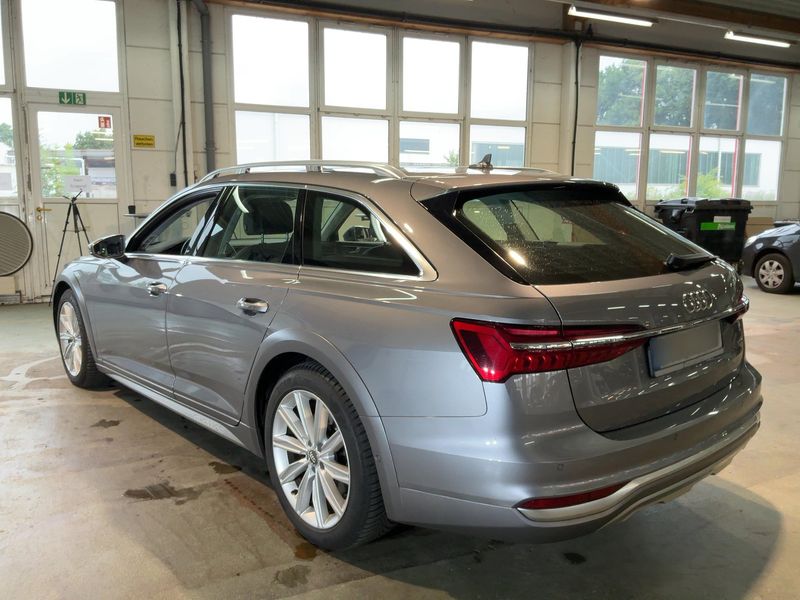 Audi A6 Allroad 50 TDI Mild-Hybrid quattro — zdjęcie 3