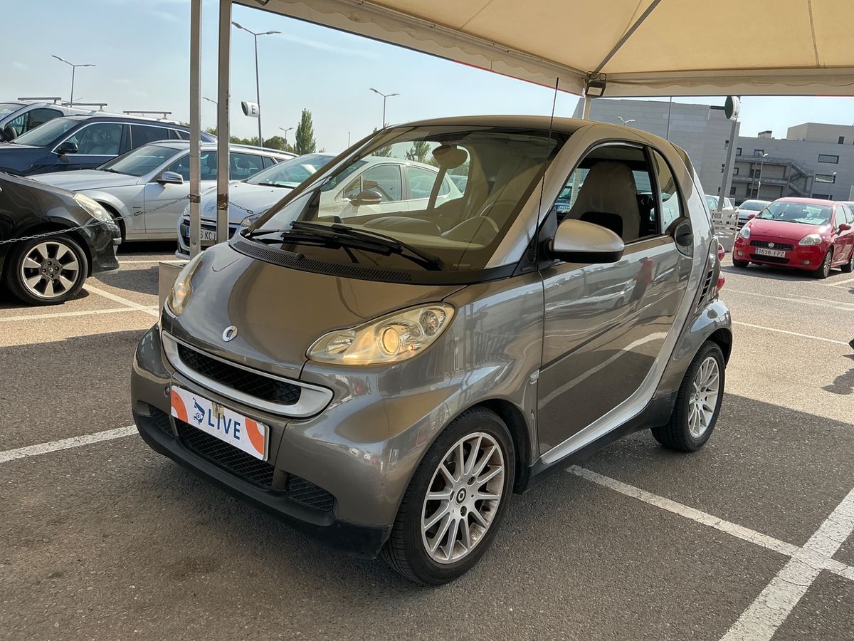 Smart fortwo 2010 — photo 1