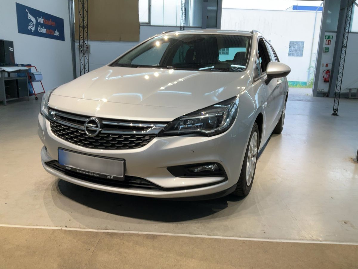 Opel Astra 2019 — photo 1