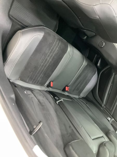 Peugeot 308 2.0 Blue-HDi Allure 2015 – снимка 25