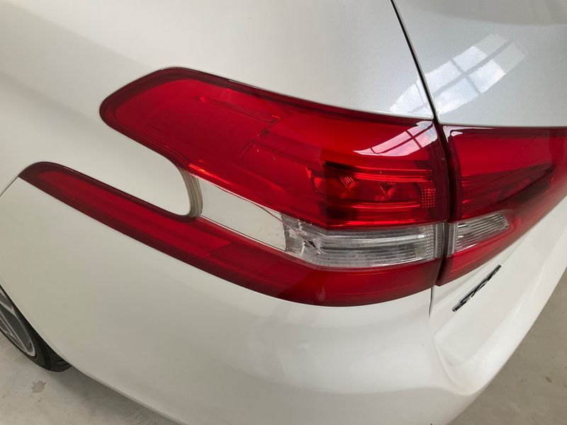 Peugeot 308 2.0 Blue-HDi Allure 2015 – снимка 27