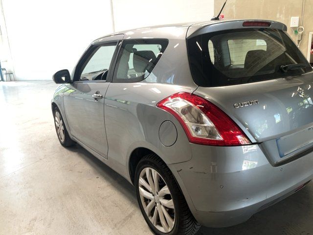 Suzuki Swift 1.2 GLX — zdjęcie 3